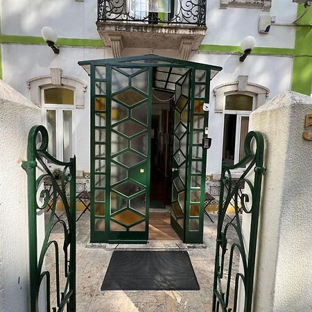 White House Lisbon Hostel Exterior photo