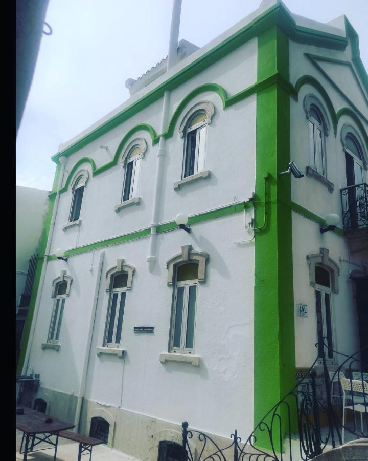 White House Lisbon Hostel Exterior photo
