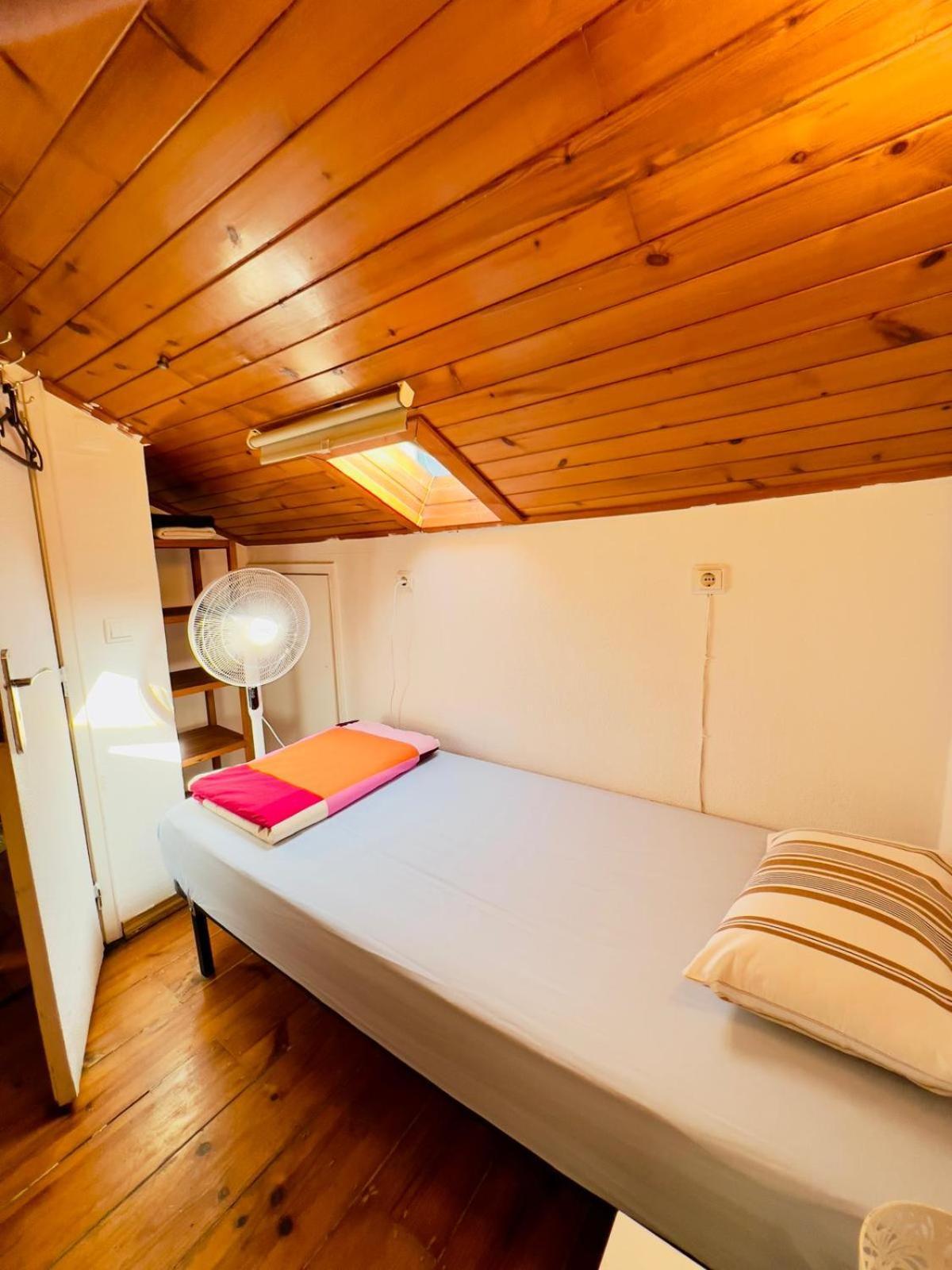 White House Lisbon Hostel Exterior photo
